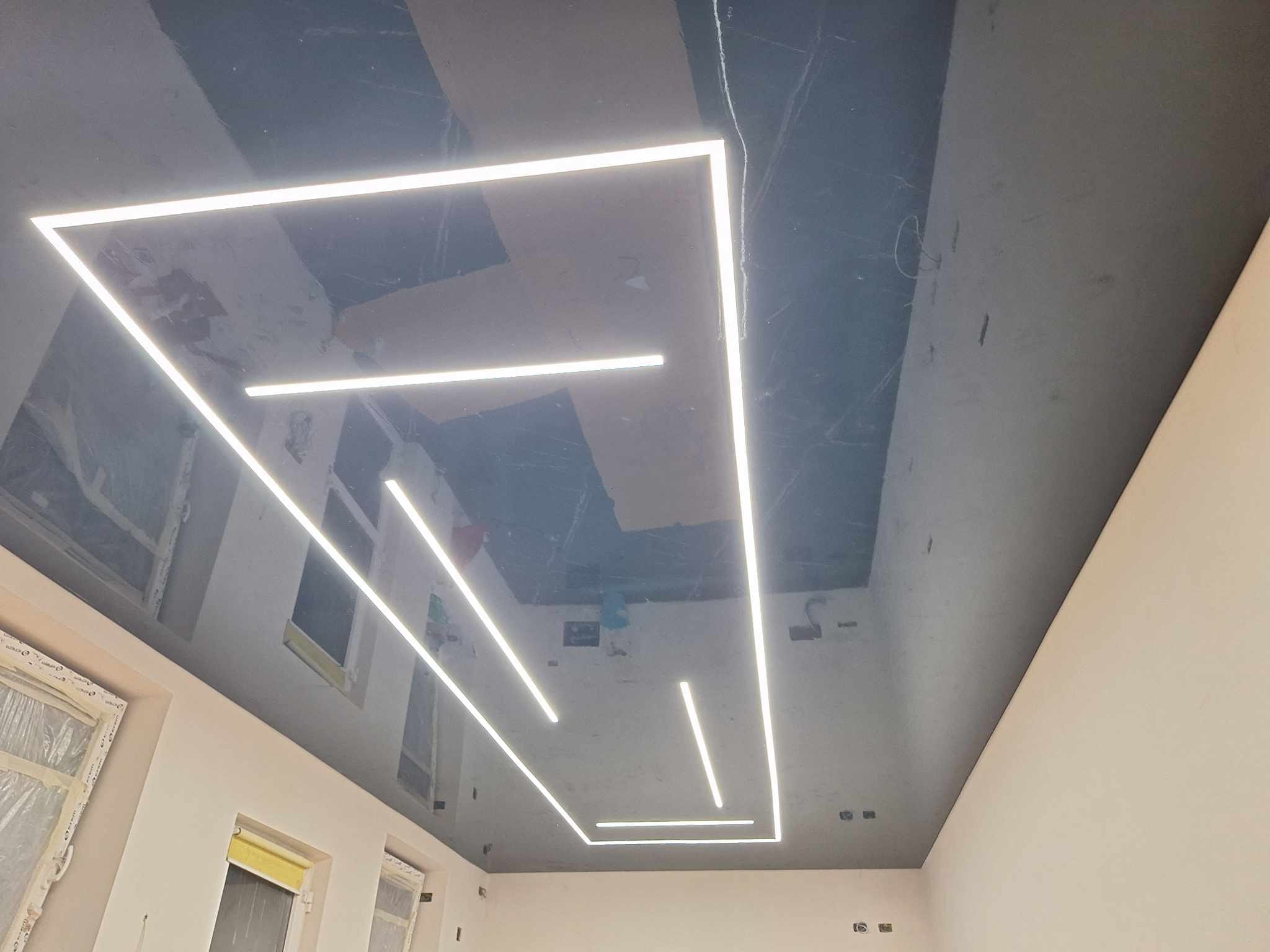 Tavane extensibile cu LED – iluminat modern eficient