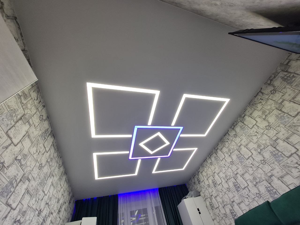 Tavane cu profile Led